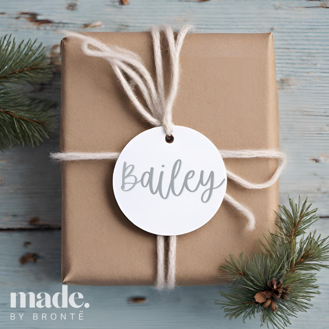 Personalised Gift Tag - Bailey Silver font, thin cursive